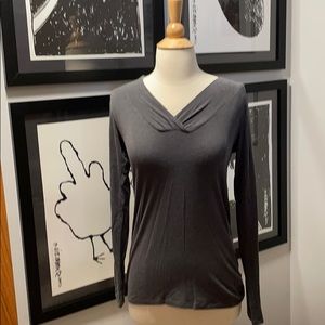 Women’s Gray V-Neck Top size XS